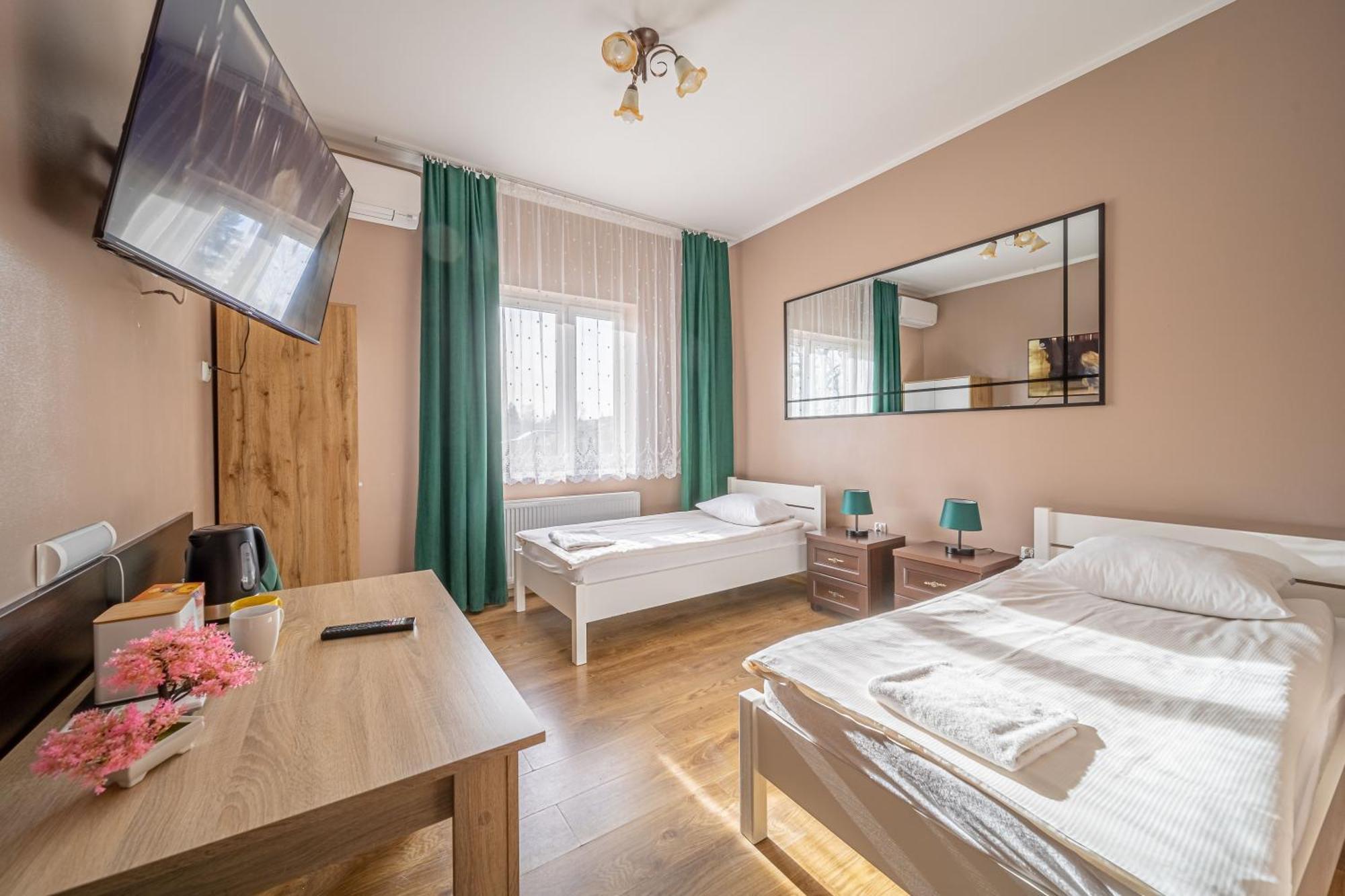 Motel "Plomyk" Kunowice 外观 照片